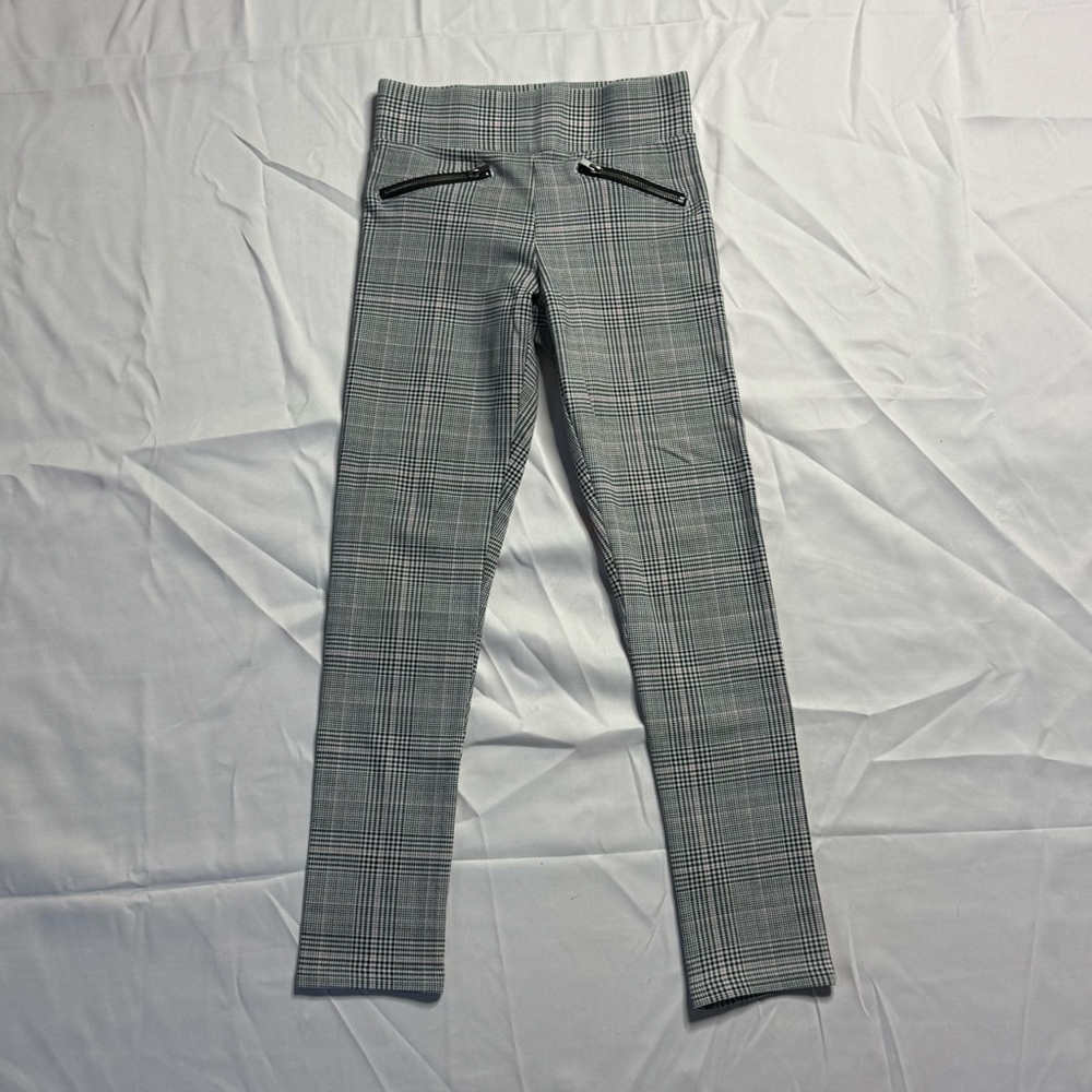 Old Navy Black and White Checkered Pants with Pink Accents Size L (10-12)